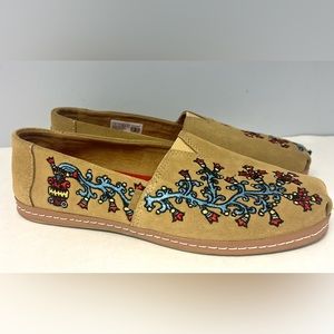 Tom’s- Print Gonzalez - Suede with Embroidery, Size: 8 Womens,‎ Pre-Owned